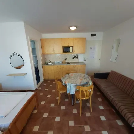 Villa Adria * Sutivan